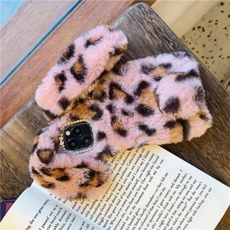 С персонажами мультфильмов милые плюшевые теплые тапочки леопардовая расцветка