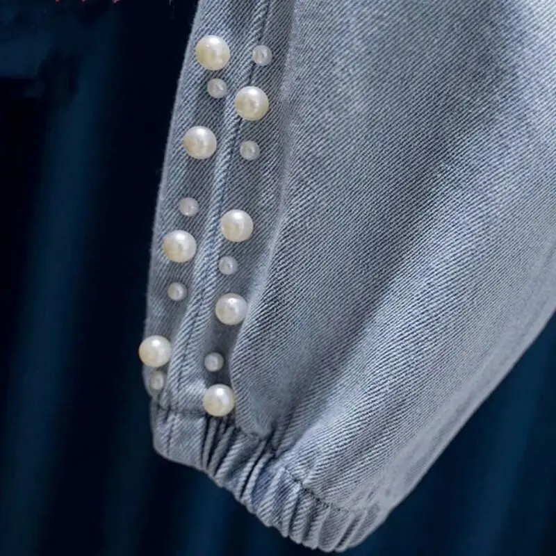 Комплект одежды для девочек хлопковый с футболкой и джинсовыми штанами