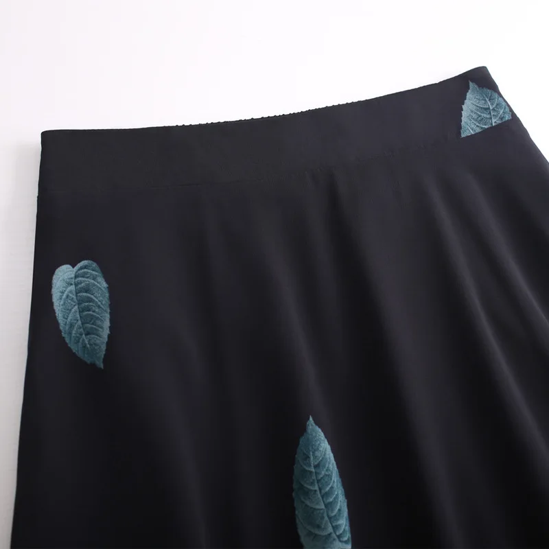 

2021 Summer New Korean Elastic High Waist Thin A-line Long Skirt Casual Simple Wild Plus Size Women Pleated Skirt Free Shipping