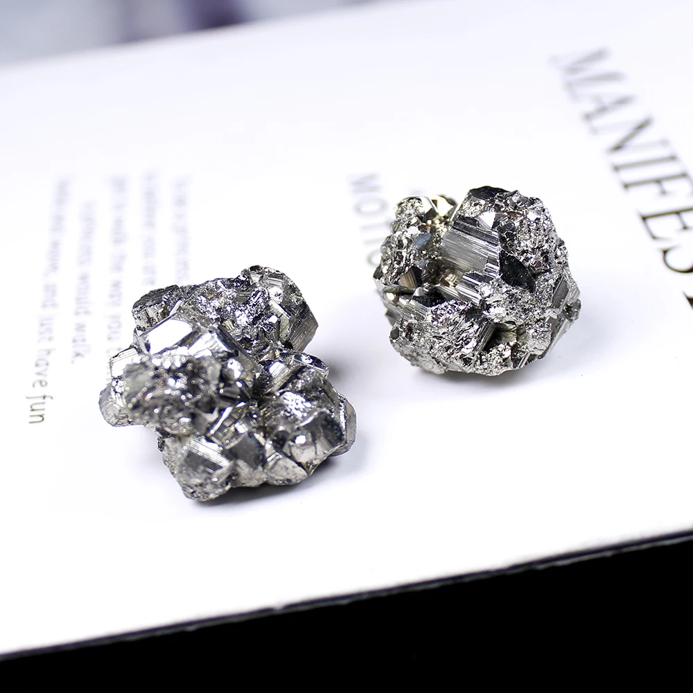 Натуральный хрустальный халкопирит минеральный кристалл пиритовое сырье