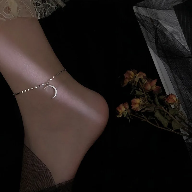 

MENGYI 2020 New Exquisite Moon Pendant Anklets Simple Charm Women's Fashion Outer Banks Party Jewelry 9 2 5 Ankle Chain