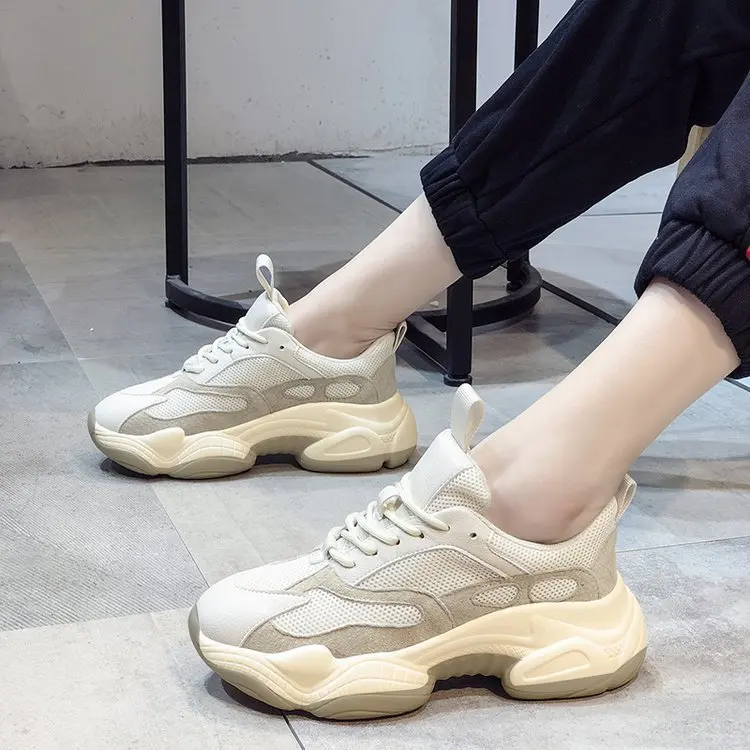 Женские кроссовки на платформе Fujin летние дышащие толстой подошве с круглым