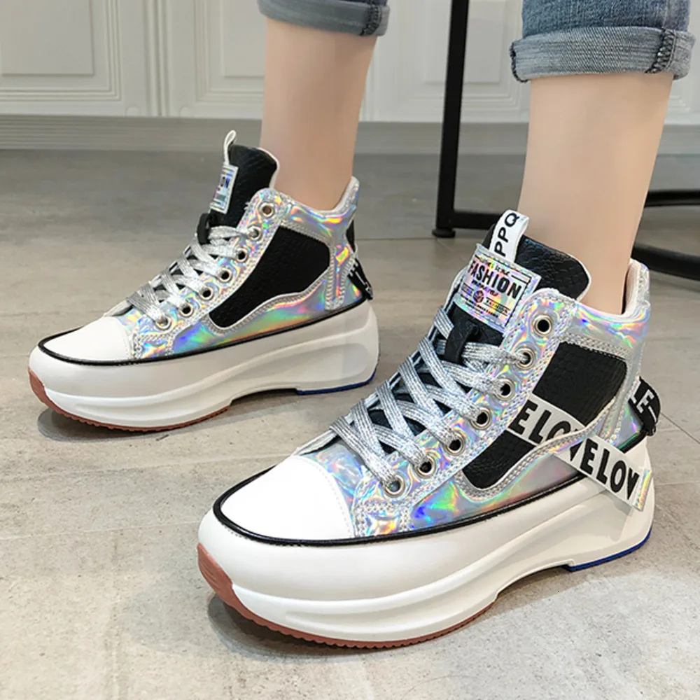 Женские кроссовки на массивном каблуке коллекция 2019 года модная женская обувь