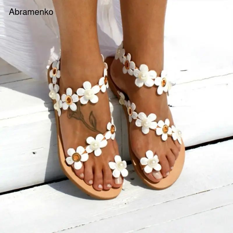 

Flip Flops Gladiator Sandals Shoes Beach Cross Summer Sandals Woman Slip On Flat Casual Women Beige Flower Shoes Plus Size 35-43