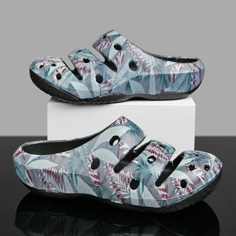 

Summer Man Woman Shoes High Quality Rubber and Plastic Slipper Lightweight Hole Water Couples Coconut Shoes Casual Beach Sandals
