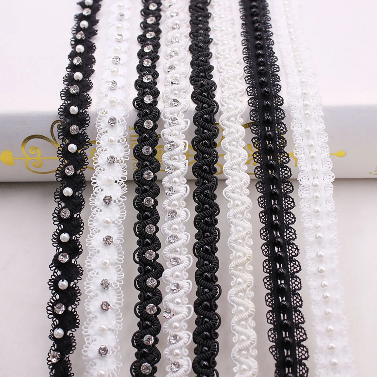 

10 Yard 13mm Polyester Lace Trim Black Sequins DIY Decoration Clothes Shoes Bag Lace Handmade Materials Home Sewing Utensils