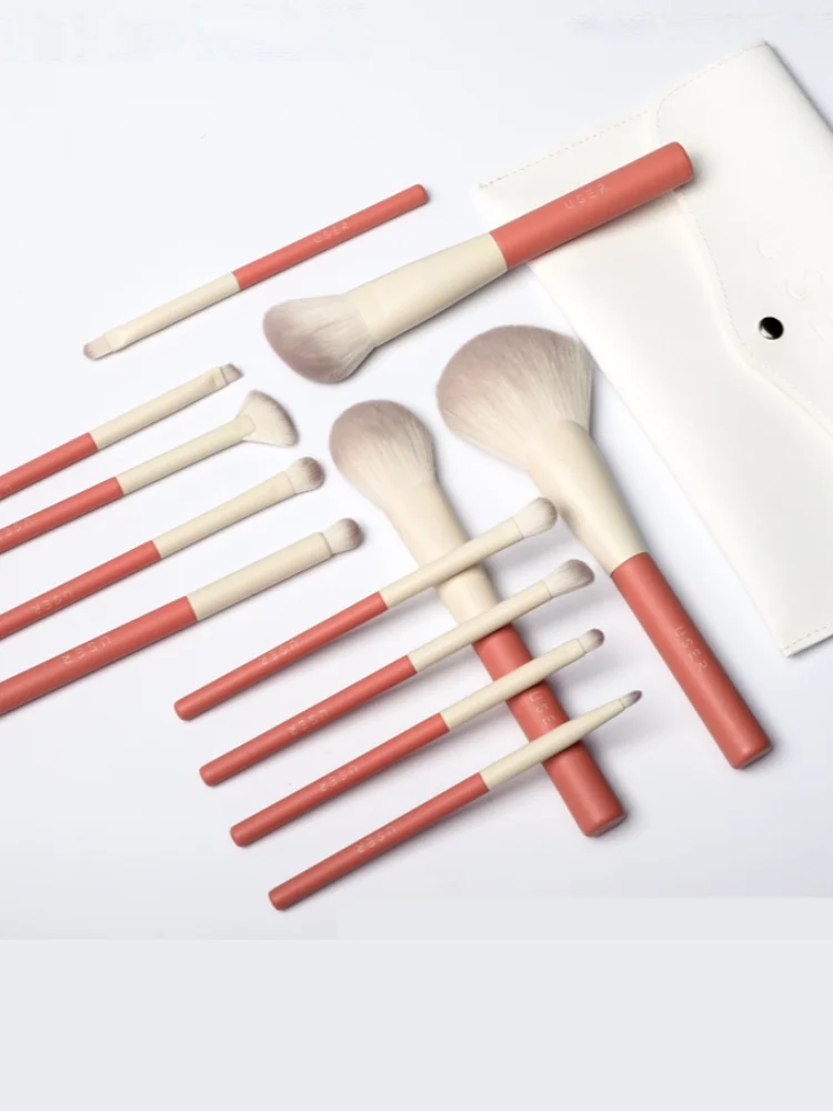 

Набор кистей для макияжа GY праздничная серия 12, кисти для консилера, теней для век, румян, хайлайтера, пудры, кисти с ягодами, Подарочный паке...