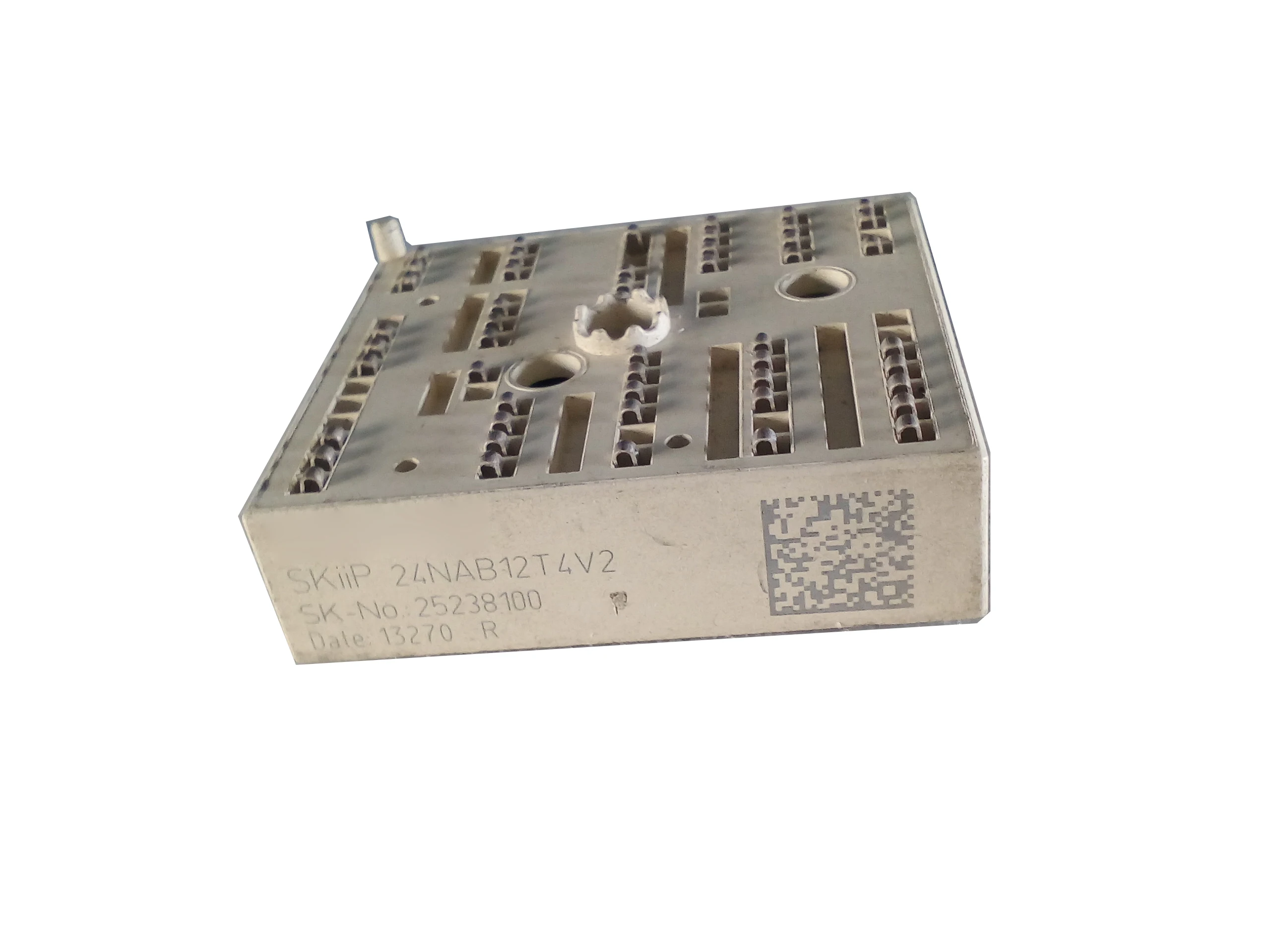 

SKIIP24NAB12T4V2 оригинал, может предоставить тест, 1 год гарантии