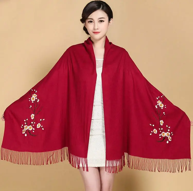 wine red Женские кашемировые шарфы с кисточками Цветочная вышивка пашмины 200*70 см длинные мягкие обертывания теплые женские зимние шали - Цвет: wine red