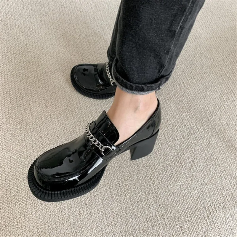 

2021 Spring/Autumn Women Shoes Retro Round Toe Slip On Metal Chain Chunky Heel Women Pumps 6cm High Heel Platform Girls Shoes