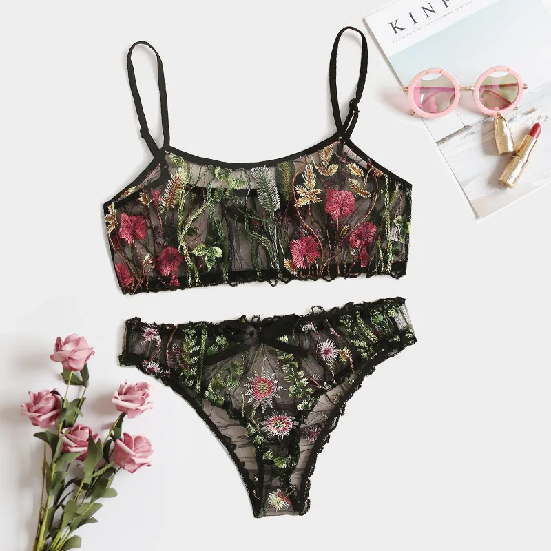 

pyjamas women Sexy Embroidered Perspective Mesh Wireless Bra Sexy Underwear