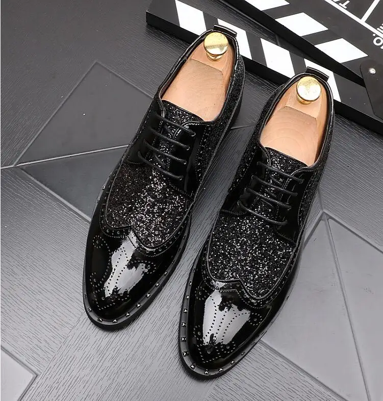 Мужские модельные туфли с острым носком увеличивающие рост Цвет золотой белый