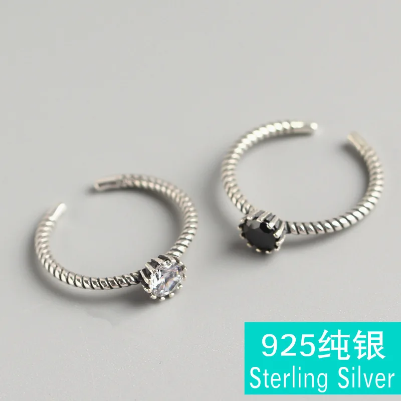 Кольцо из тайского серебра с черно-белым цирконом открывающее рот для детей |