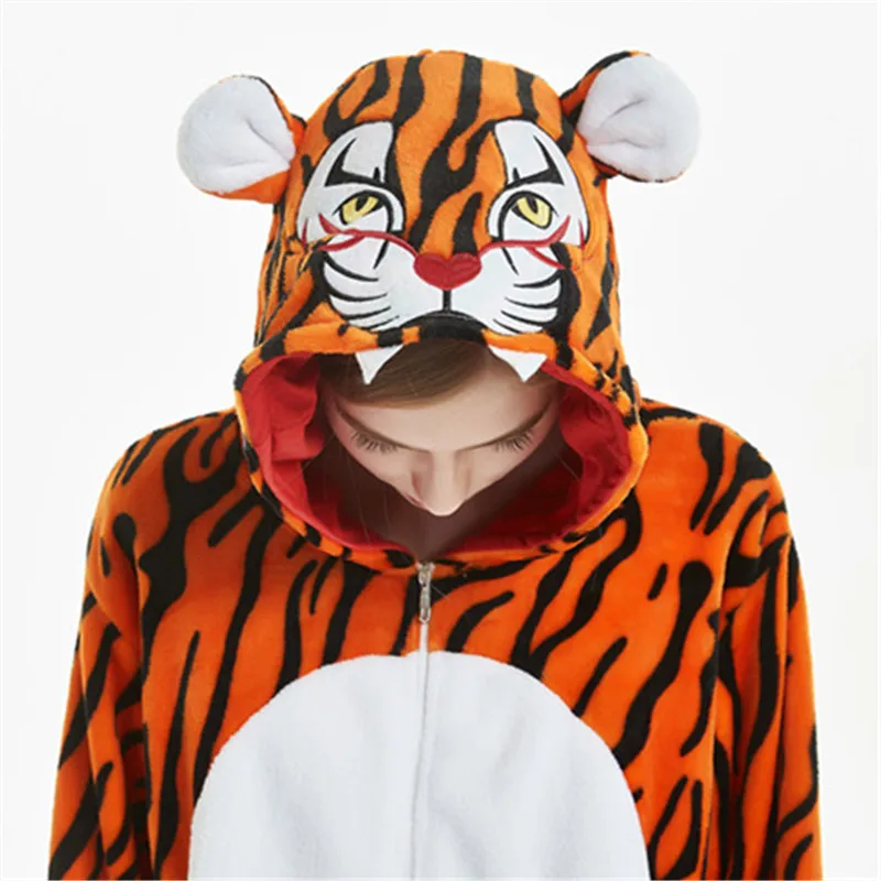 Пижама-кигуруми фланелевая для взрослых Новинка комбинезон с тигром мультяшное