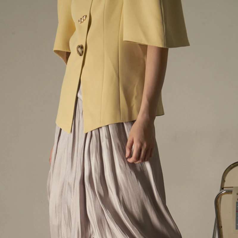 

TWOTWINSTYLE Elegant Yellow Patchwork Coat For Women O Neck Puff Short Sleeve Single Breasted Slim Coats Females Spring Stylish