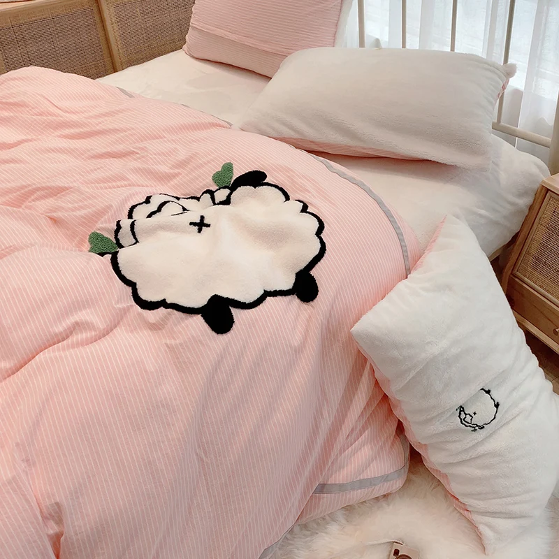 

Thick teddy velvet cute four-piece set cotton plus velvet princess wind coral velvet autumn and winter bed linen warm bedding