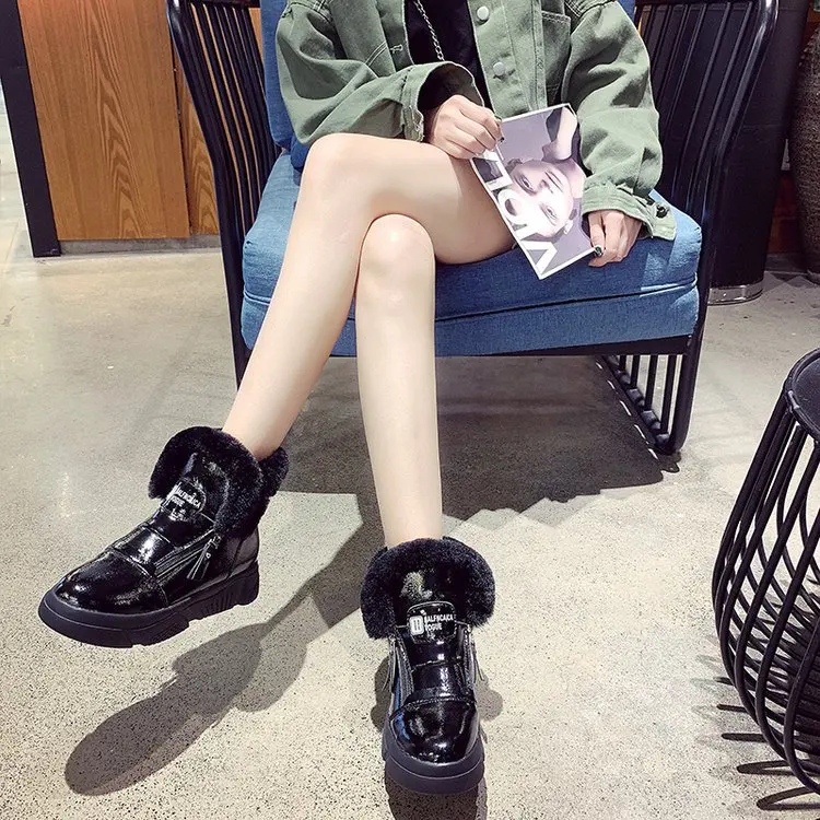 

Snow boots women's medium tube fall / winter 2020 new fur and fur one-piece high bottom short boots plush cotton boots