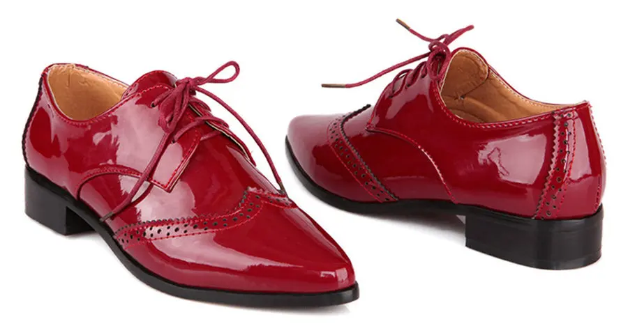 Spring Autumn Women Flats British Patent Leather Derbies Pointed Toe Casual Dress Party Lace Up Oxfords Red Black Lady Brogues