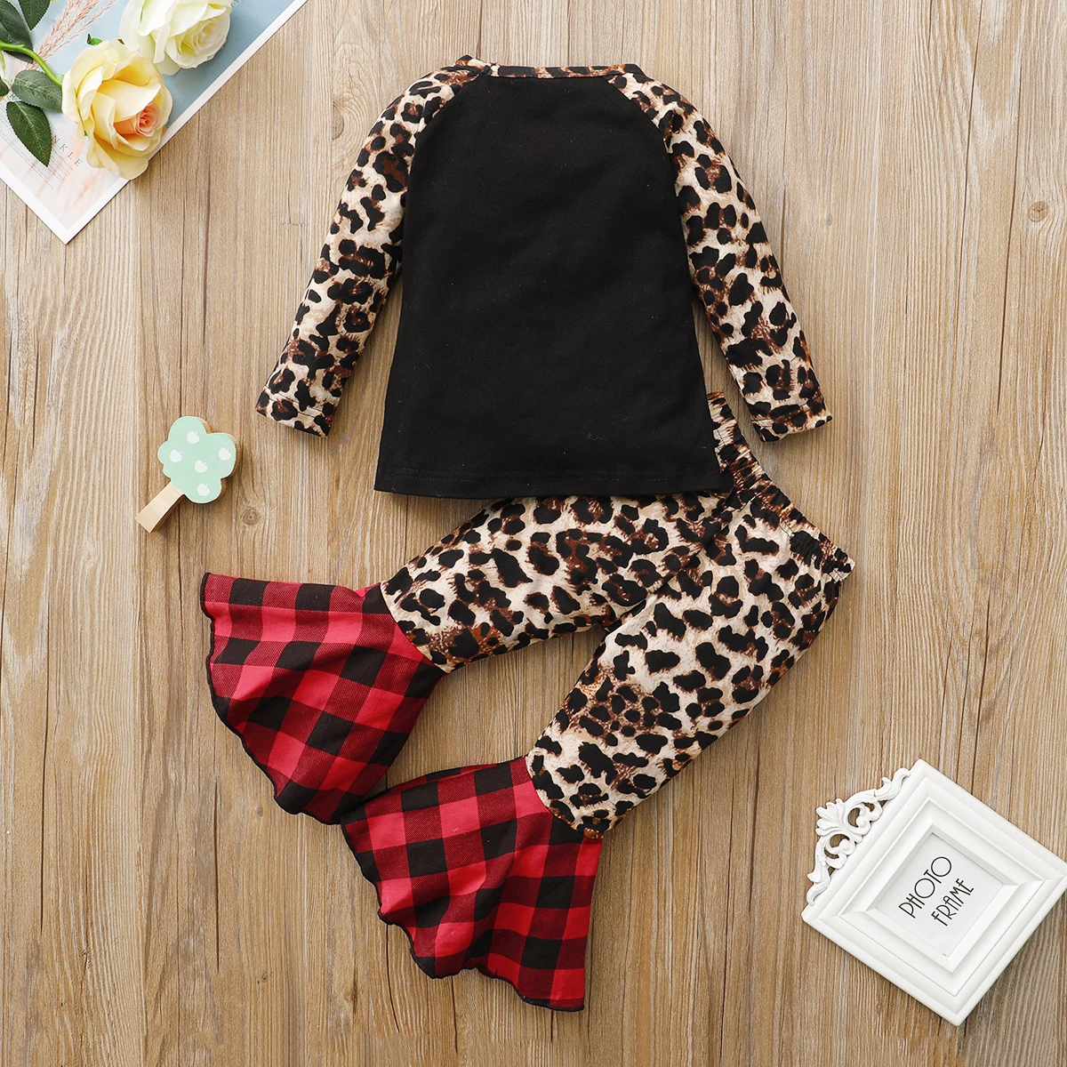 Conjuntos de ropa para ni&ntilde;as de 1 a 6 a&ntilde;os, camisetas con estampado de leopardo, Tops + pantalones acampanados, trajes informales-4