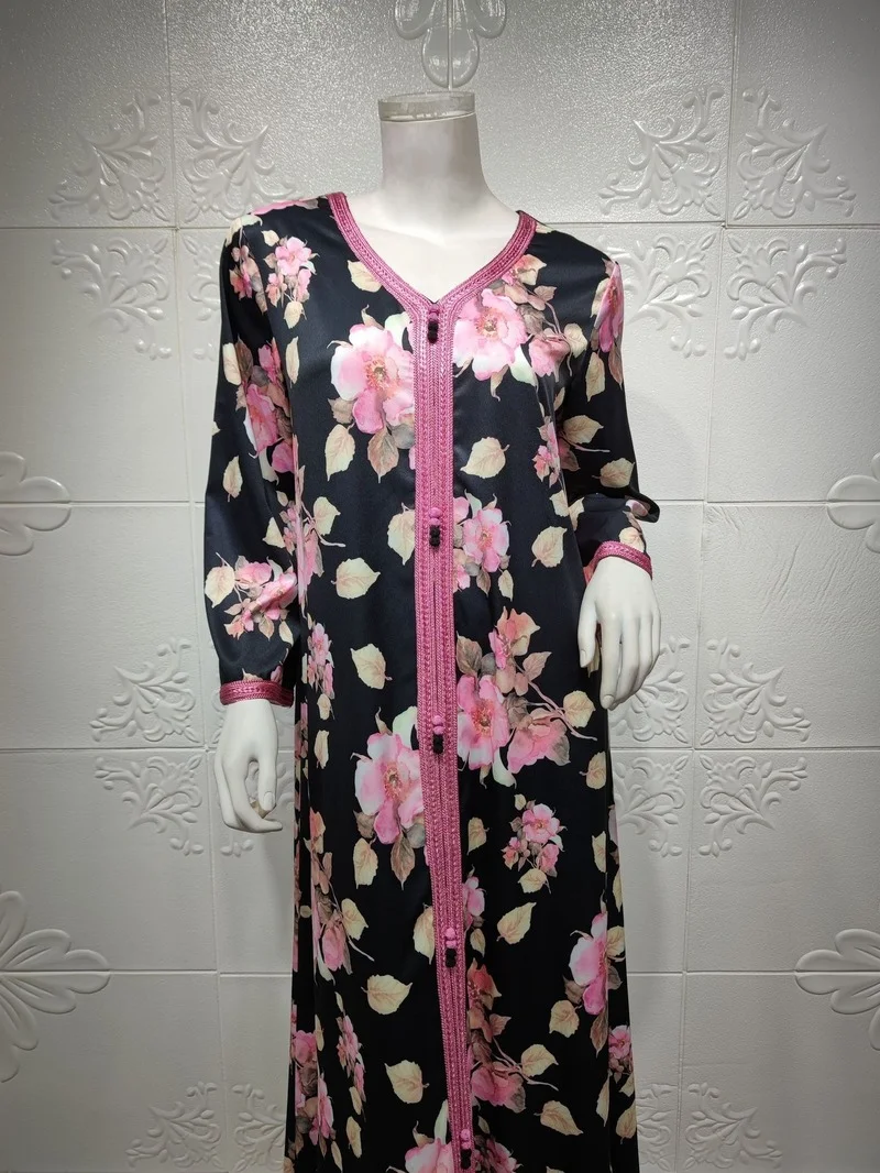 2021 Summer Fashion  Muslim Women V-neck Long Sleeve Printing Long Robes Muslim Woman Abaya European Clothing  Abayas for Women