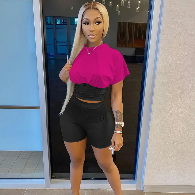 

Костюм спортивный женский из 2 предметов, пикантный укороченный корсет с коротким рукавом и шорты в стиле пэчворк, повседневный комплект од...