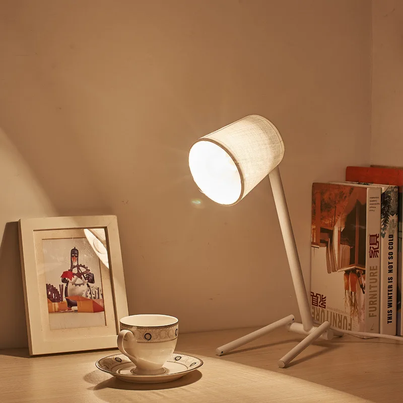 

Manufacturers wholesale modern simple iron led bedside bedroom warm adjustable light eye protection reading study lamp