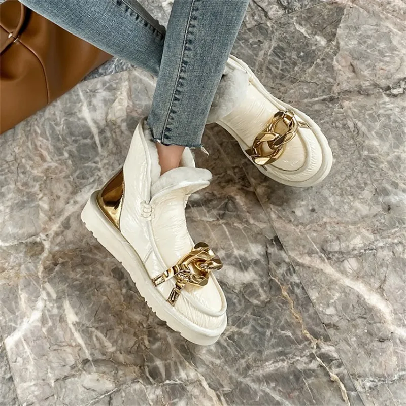 

2021 New Winter Metal Chain Women Boots Fashion Wool Fur Boots Keep Warm Women's Ankle Boots Flat Bottom Snow Boots Fur Boots