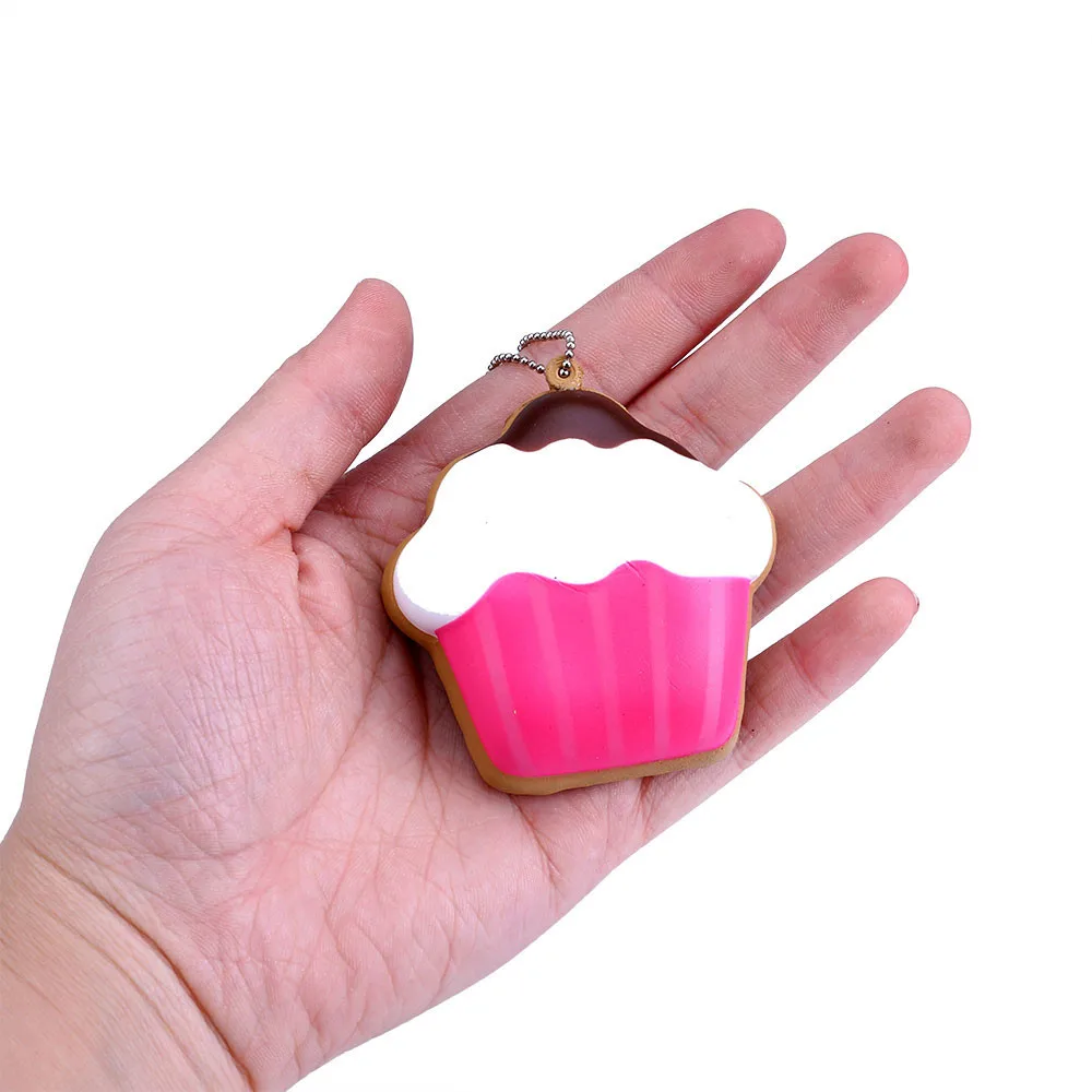 Прекрасный в форме сердца медленно растет весело кольцо для ключей семья дружба