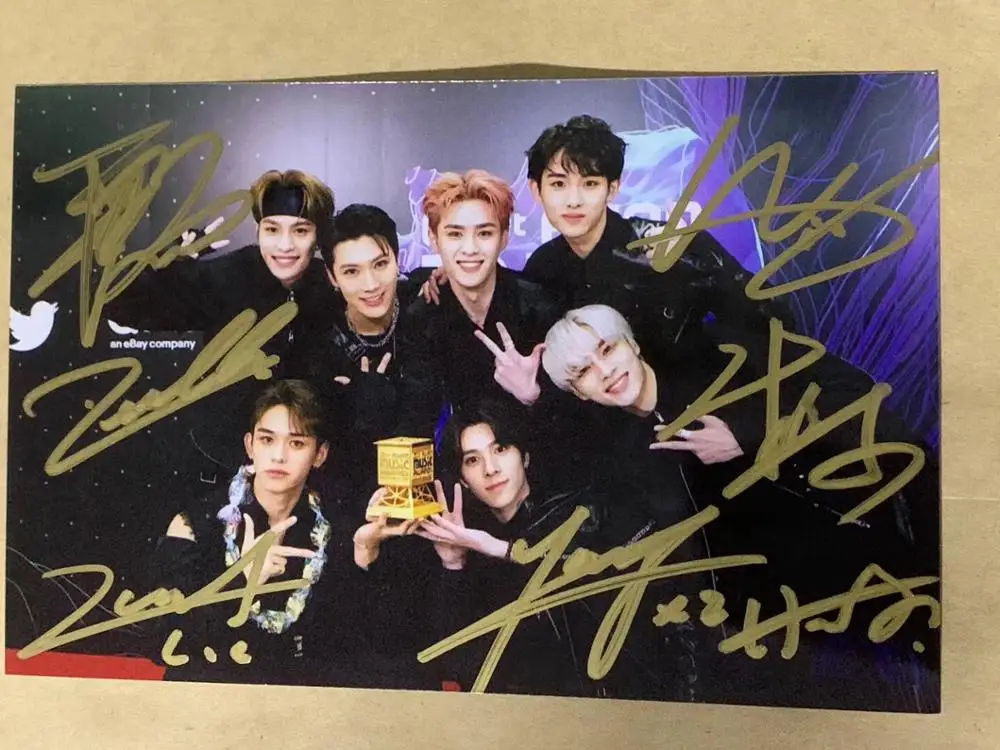 Ручная подпись WayV autographed group photo 4*6 церемония награждения 1219A|Открытки и