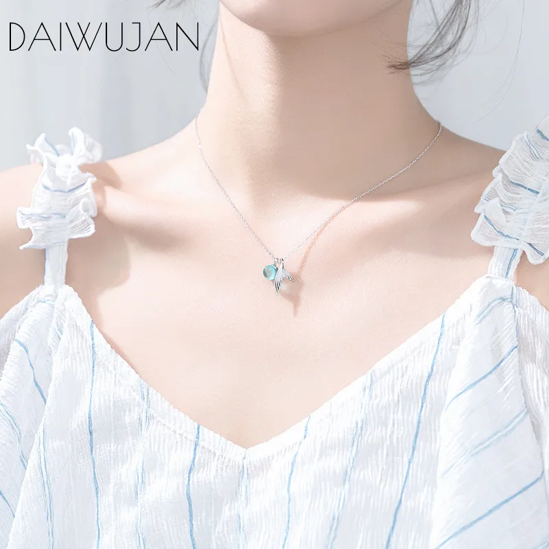 Подвеска женская из серебра 925 пробы с синим кристаллом | Украшения и аксессуары