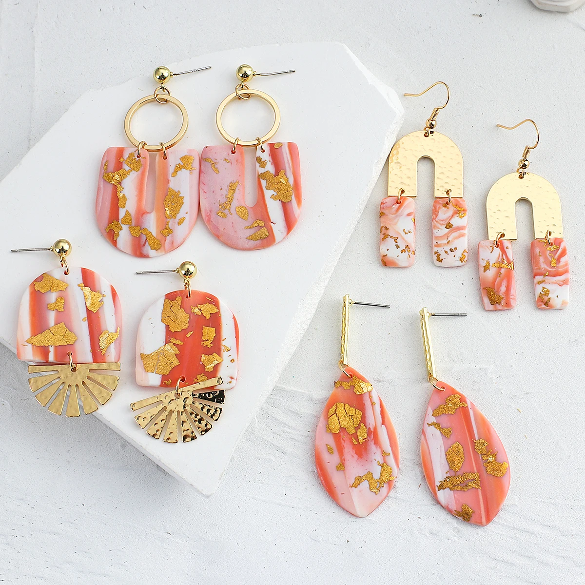 

AENSOA Handmade Gold Color Foil Pink Polymer Clay Drop Earrings for Women Unusual Geometric Metal Hanging Earrings Jewelry 2022