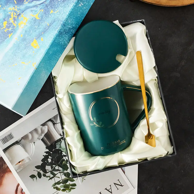 Кружка в скандинавском стиле с крышкой и ложкой пара чашек керамическая чашка