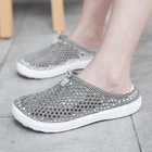 Летние женские шлепанцы больших размеров 36-41, Повседневная пляжная обувь, женская новая уличная дышащая обувь для сада, модная обувь для сада с отверстиями для сабо