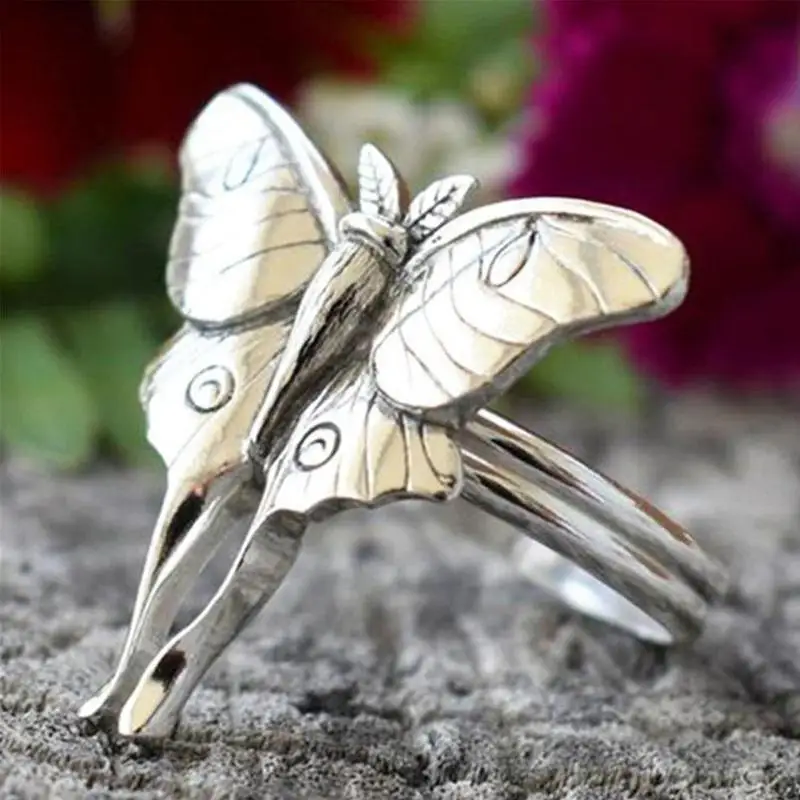 

2021 New Fashion Butterfly Cocktail ring for women Luxury gold rainbow cz paved Open adjusted Fashion Jewelry
