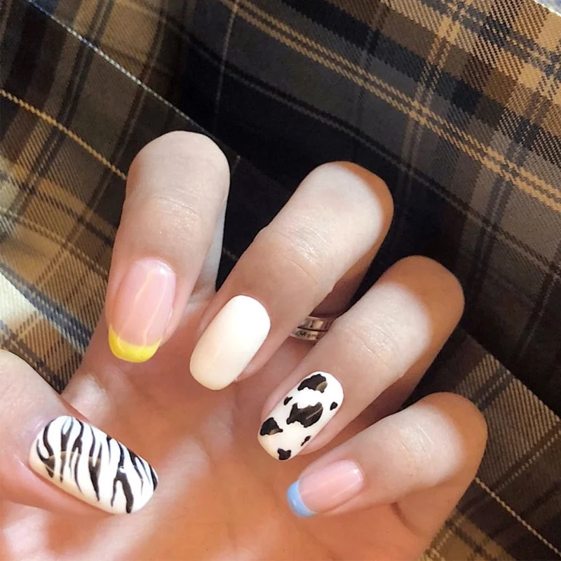 

24pcs Artificial Nails with Glue Cow Pattern and Cat Pattern Removable Wear Finished Product Manicure Patch False Nails Patch TY
