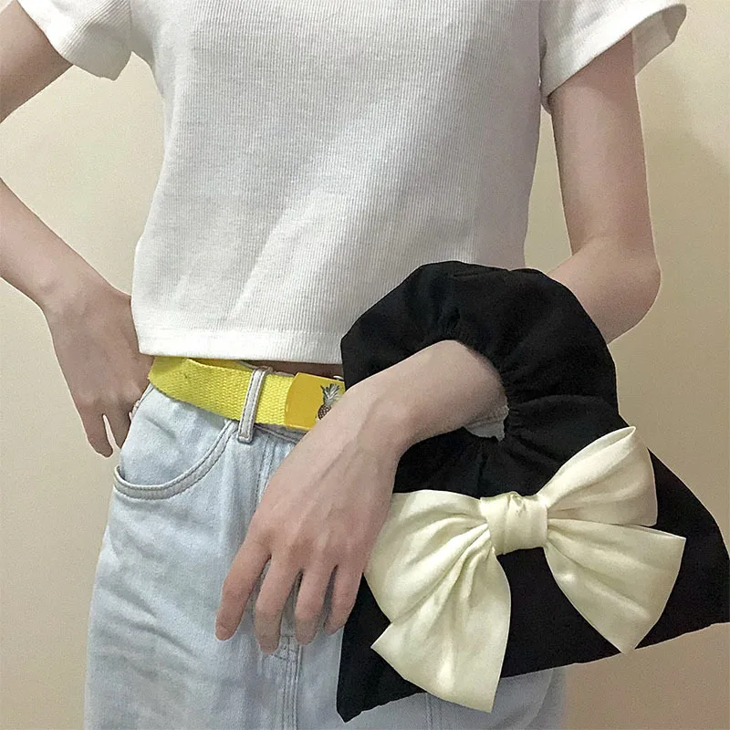 

Personalized Design Mini Small Bag Bow Knot Bag Female 2021 High Quality Design New Fashion Wrist Bag Casual Fold Lace Handbag
