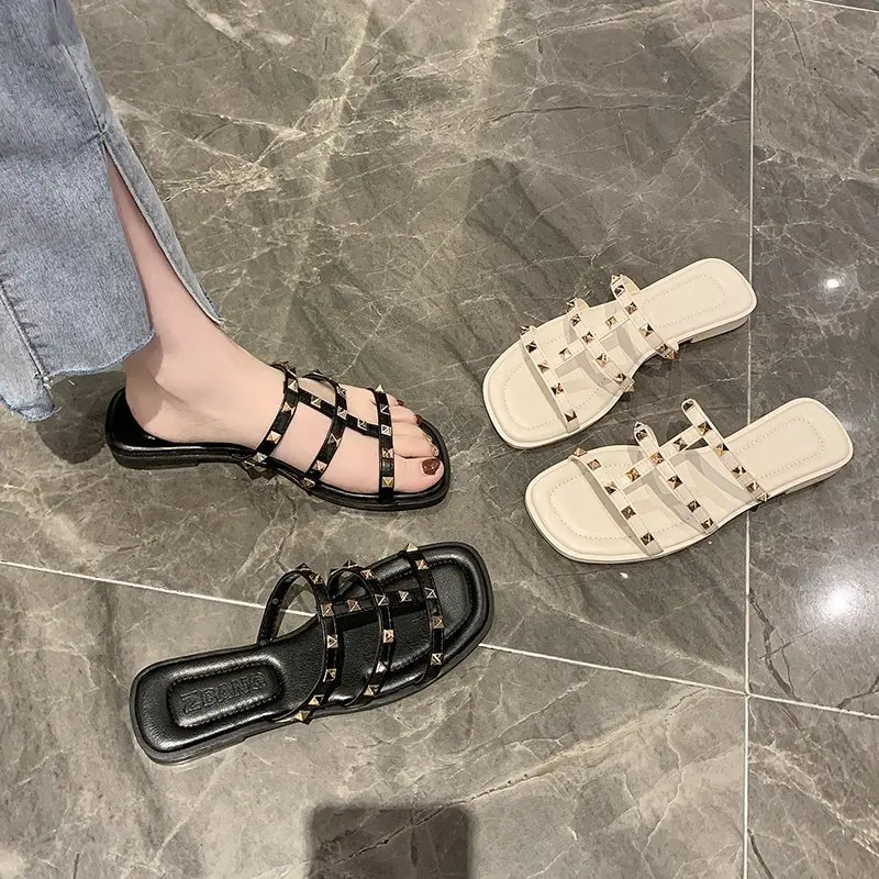 

Low Rivet Shoes Summer Clogs Woman Lady Slippers Flat Pantofle Luxury Slides Platform Beach Girl 2021 Designer Soft Basic PU Sca