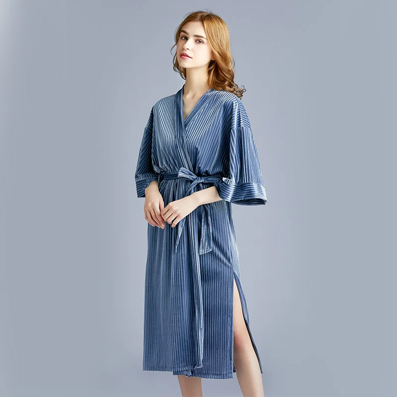 

New Arrival Autumn Golden Velvet Women's Pajamas New Spring Medium Length Sleepwear Bathrobes Sexy Robe Nightdress