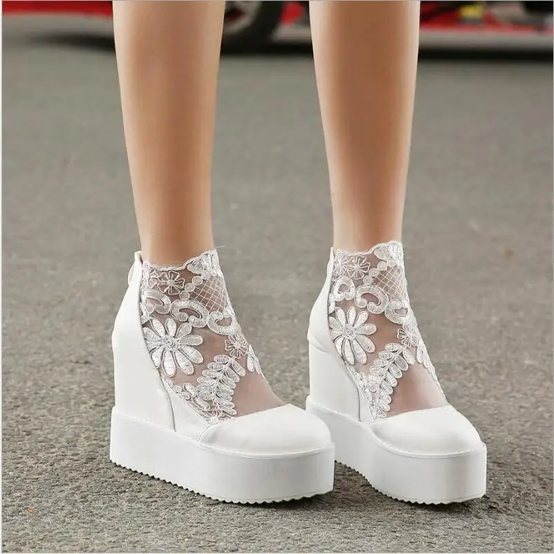 Женские пикантные туфли со скрытым каблуком на толстой подошве с круглым носком