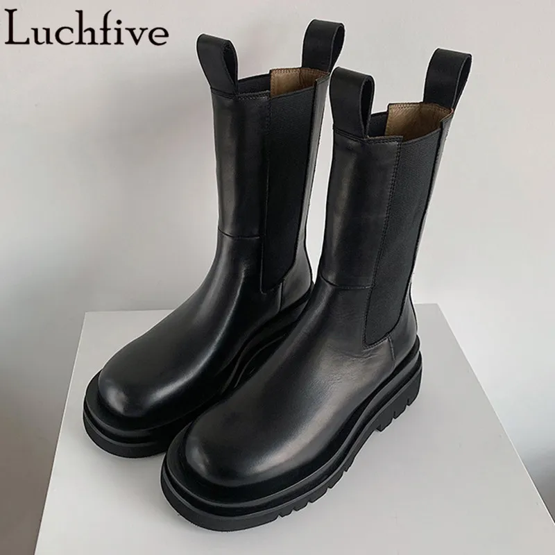 Новинка черные ботинки Челси Femme зимние из натуральной кожи на толстой подошве