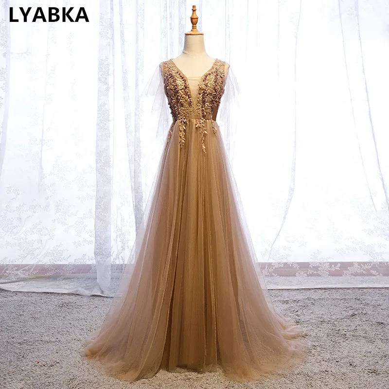 Темно желтое вечернее платье с v образным вырезом из тюля аппликацией вечерние