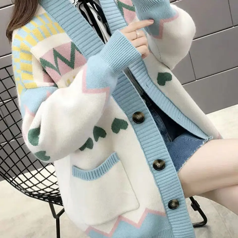 

2021 Woman Print Casual V-neck Knitted Cardigan Female Autumn Winter Long Sleeve Button Outwear Ladies Streetwear Sweaters Q64