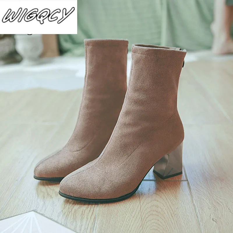 Женская обувь Зимние ботинки 2020 новые с острым носком толстом каблуке