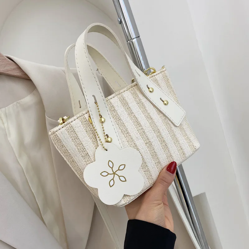 

Simple Straw Weave Crossbody Bags For Women 2021 Summer Branded Shoulder Bag Handbags Trending Luxury Hand Bag