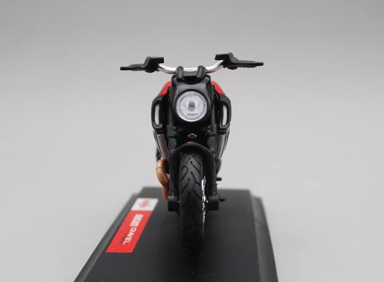 Maisto 1/18 1:18 Масштаб Ducati Diavel карбоновые Мотоциклы мотоциклы литье под давлением