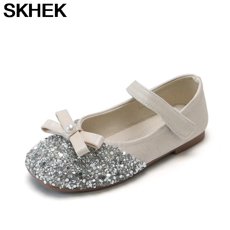 

SKHEK 2021 Spring New Girl's Shoes Gladiator Baby Girl Shoes Pearl Princess Sandals Soft Sole Little Girl Shoes Toddler