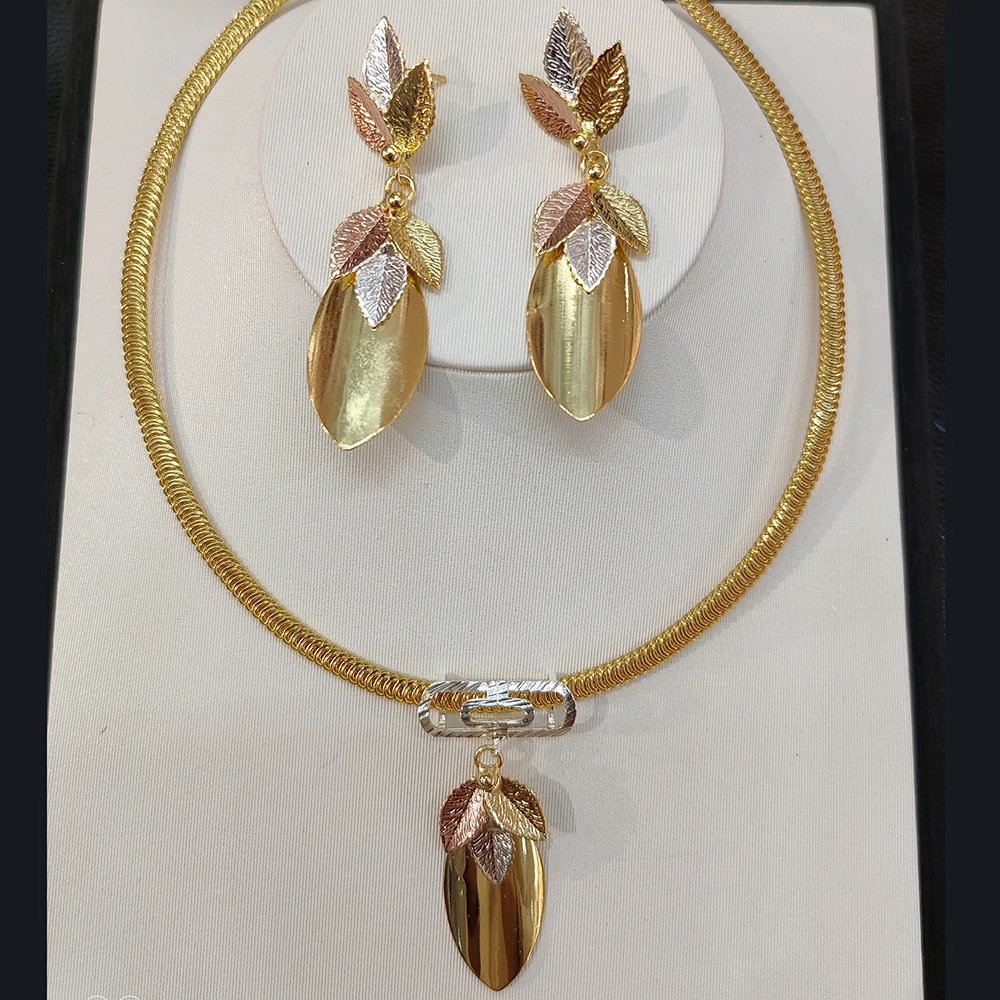 

Jewelry Sets For Women 2022 Wedding Delicate Gifts Rose Gold Plating Fine Jewelry Necklace Earrings Bracelet Ring Set