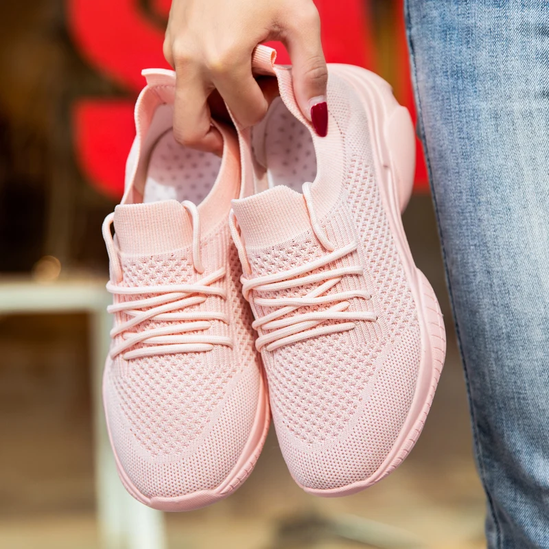 2020 модные теннисные туфли для женщин дышащие сетчатые прогулочные легкие