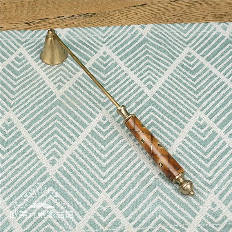 

Gold Home Candle Accessories Decorations Tools Room Ornaments Scented Candles Personalized Kaarsen Turn Off The Candle EH50CA