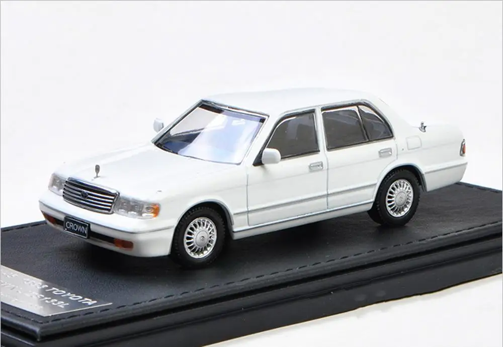 

STC 1/43 Scale Toyota Crown JZS133 L 1993 White Diecast Model Car Toy Collection